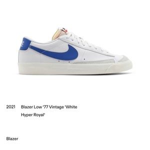 Men’s Nike Blazer Low- ‘77 vintage white with hyper royal swoosh